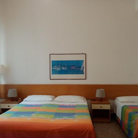 Ariston Petit Hotel Palermo Exterior foto