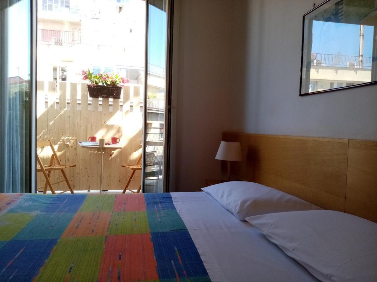 Ariston Petit Hotel Palermo Exterior foto