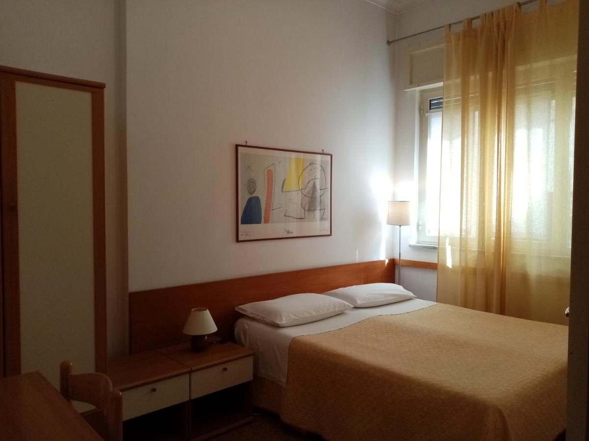 Ariston Petit Hotel Palermo Exterior foto