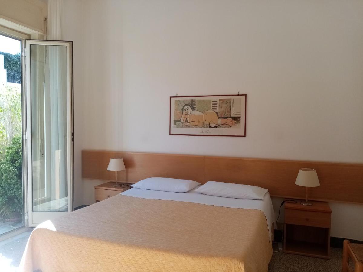 Ariston Petit Hotel Palermo Exterior foto